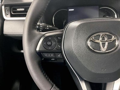 2025 Toyota RAV4 XLE Premium AWD (Natl)