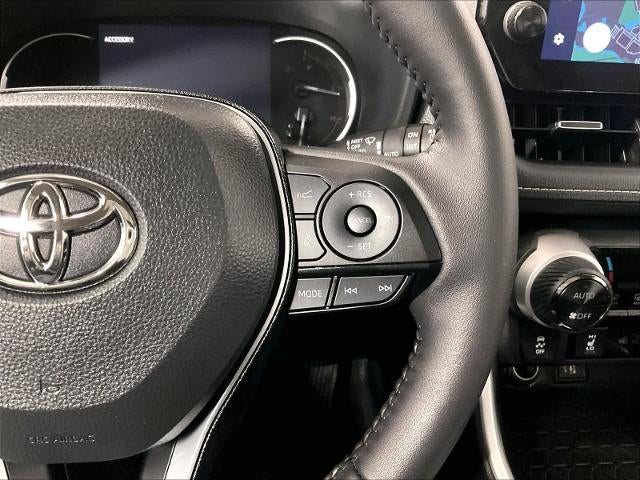 2025 Toyota RAV4 XLE Premium AWD (Natl)
