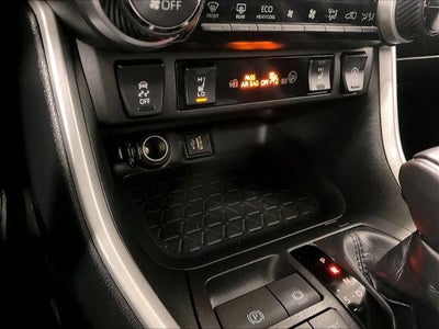 2025 Toyota RAV4 XLE Premium AWD (Natl)