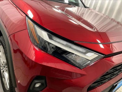 2025 Toyota RAV4 XLE Premium AWD (Natl)