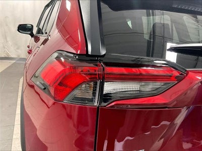 2025 Toyota RAV4 XLE Premium AWD (Natl)