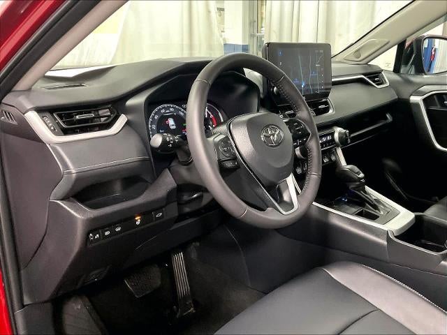2025 Toyota RAV4 XLE Premium AWD (Natl)