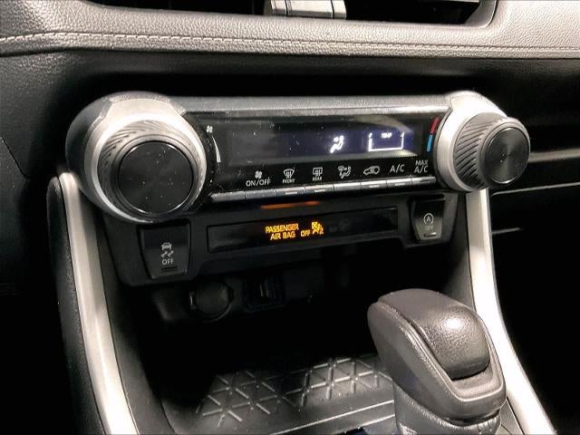 2021 Toyota RAV4 LE AWD (Natl)