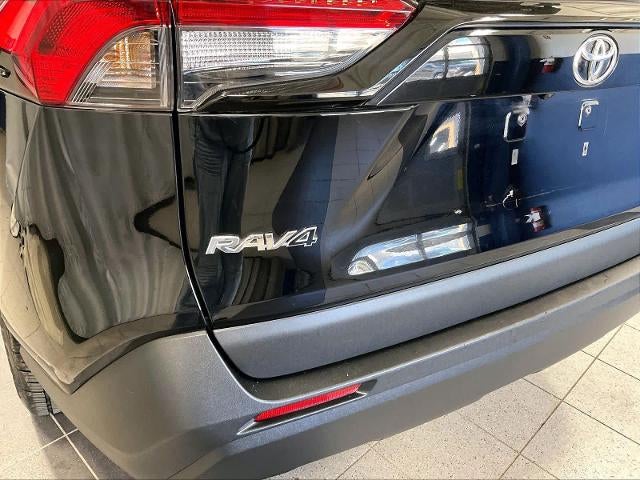 2021 Toyota RAV4 LE AWD (Natl)