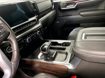 2022 GMC Sierra 1500 Crew Cab Short Box 4-Wheel Drive SLT