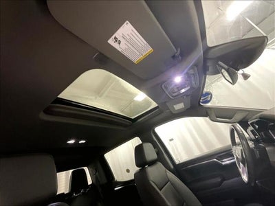 2022 GMC Sierra 1500 Crew Cab Short Box 4-Wheel Drive SLT