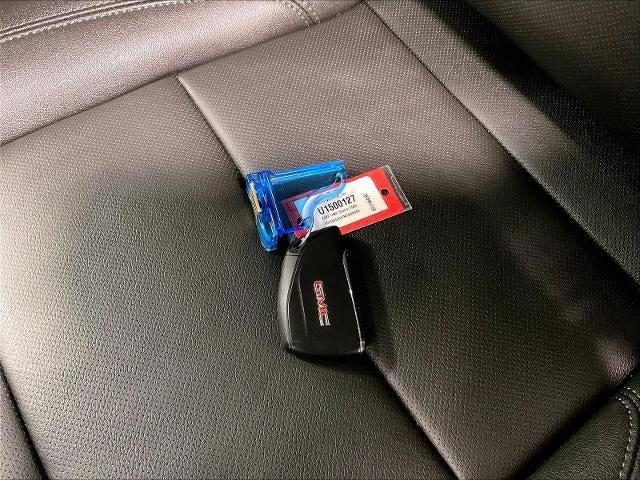 2022 GMC Sierra 1500 Crew Cab Short Box 4-Wheel Drive SLT