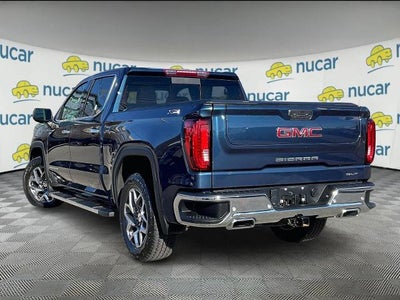 2022 GMC Sierra 1500 Crew Cab Short Box 4-Wheel Drive SLT