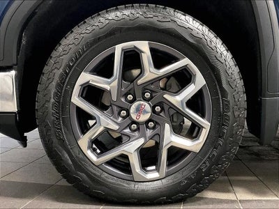 2022 GMC Sierra 1500 Crew Cab Short Box 4-Wheel Drive SLT