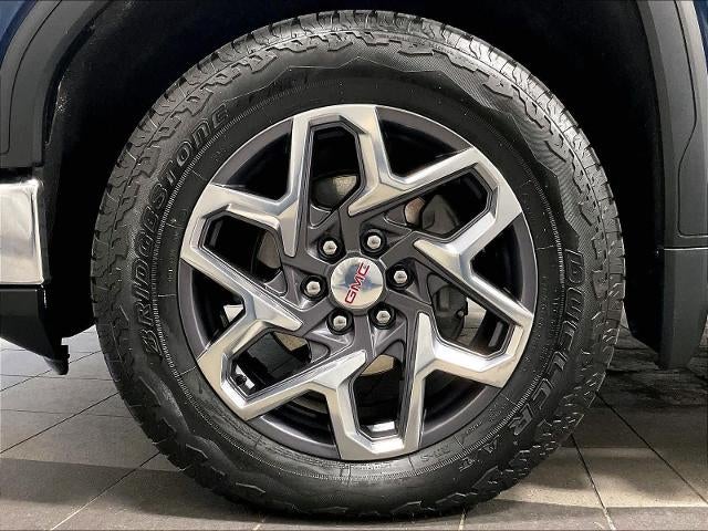 2022 GMC Sierra 1500 Crew Cab Short Box 4-Wheel Drive SLT