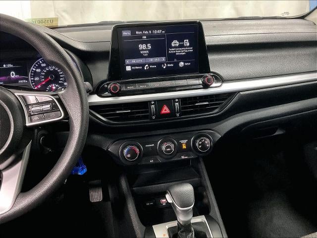 2023 Kia Forte LXS IVT