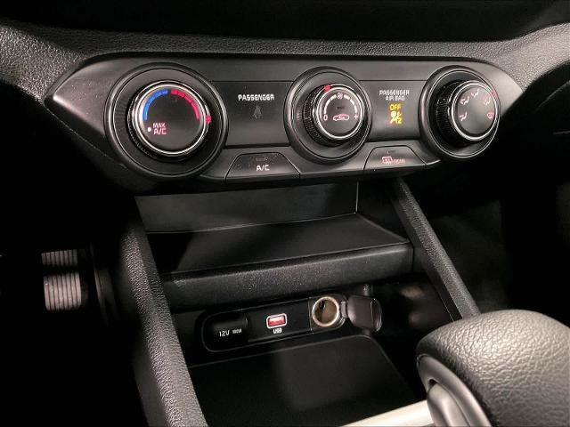 2023 Kia Forte LXS IVT