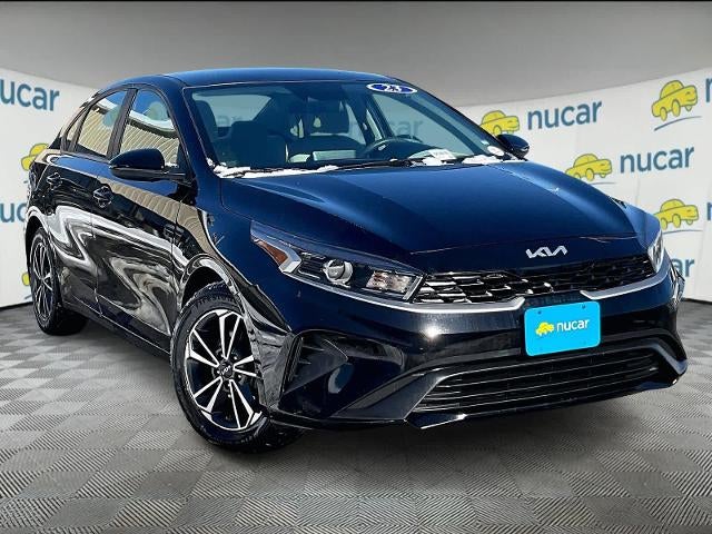 2023 Kia Forte LXS IVT