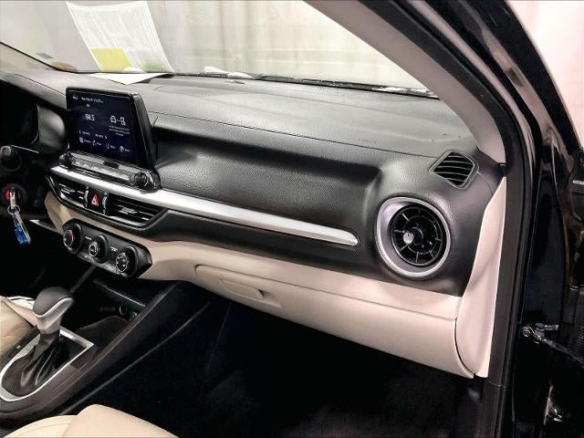 2023 Kia Forte LXS IVT