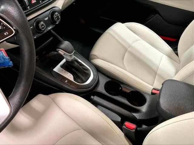 2023 Kia Forte LXS IVT