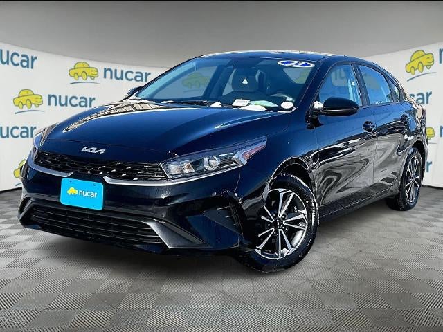 2023 Kia Forte LXS IVT