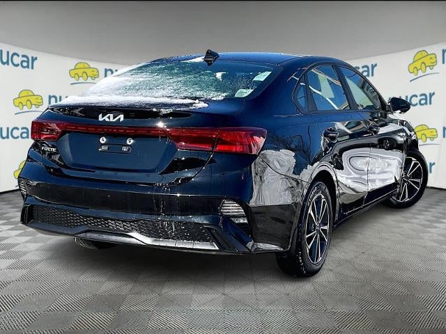 2023 Kia Forte LXS IVT