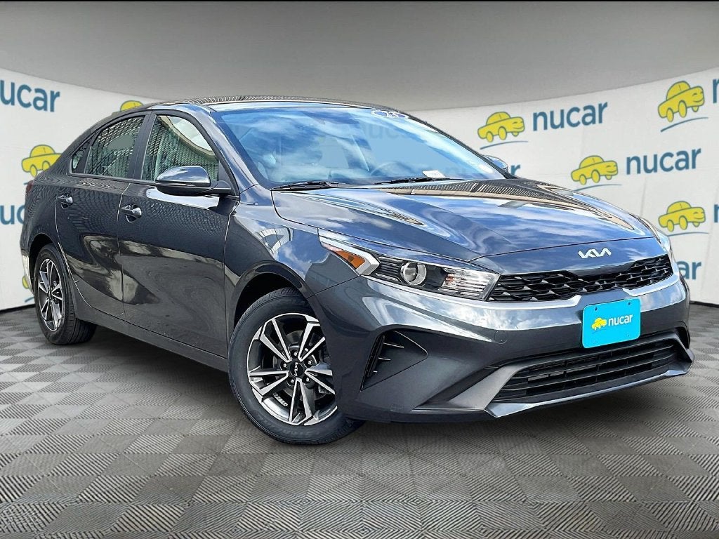 2023 Kia Forte LXS FWD photo