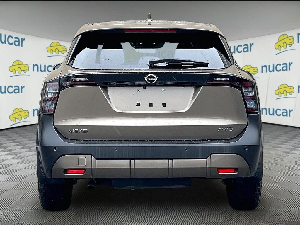 2025 Nissan Kicks SV