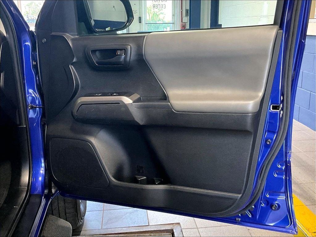 2023 Toyota Tacoma SR5 V6