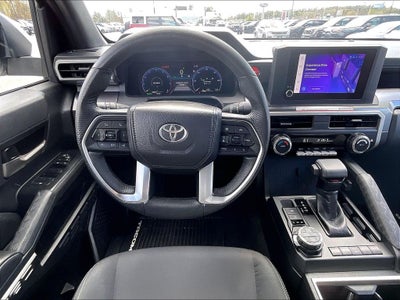 2025 Toyota Tacoma Hybrid TRD Sport