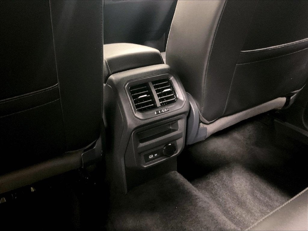 2024 Volkswagen Tiguan 2.0T SEL R-Line