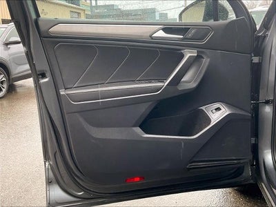 2022 Volkswagen Tiguan 2.0T SE R-Line Black 4MOTION