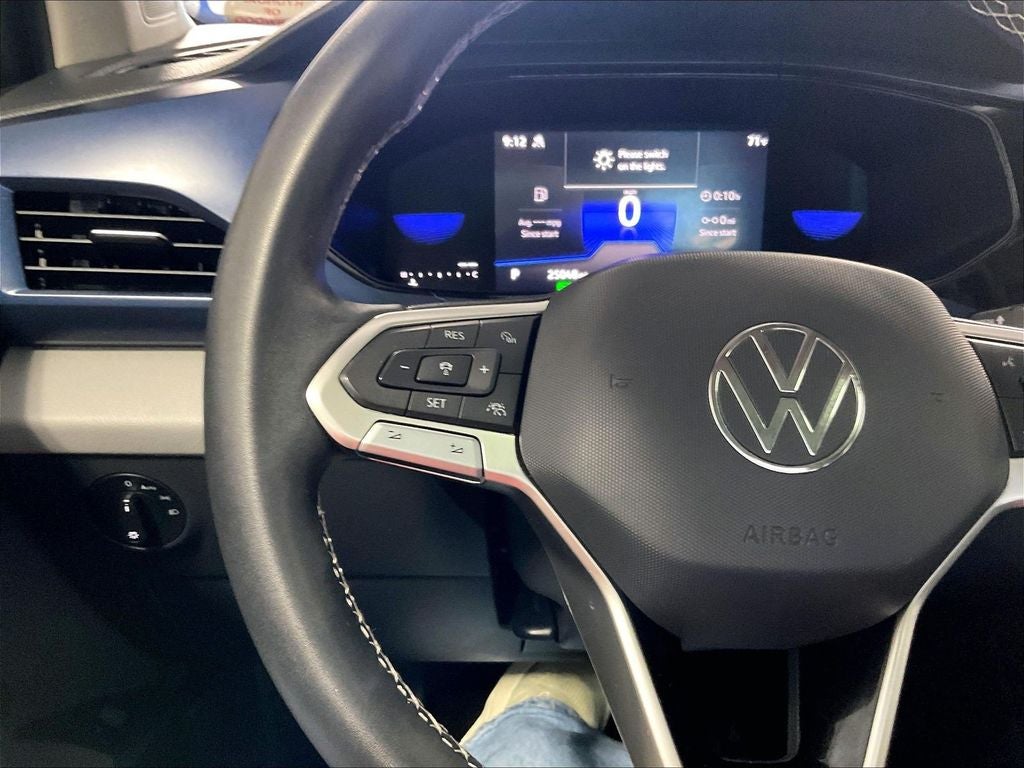 2023 Volkswagen Taos 1.5T SE
