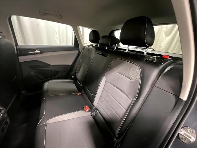 2022 Volkswagen Taos SE 4MOTION