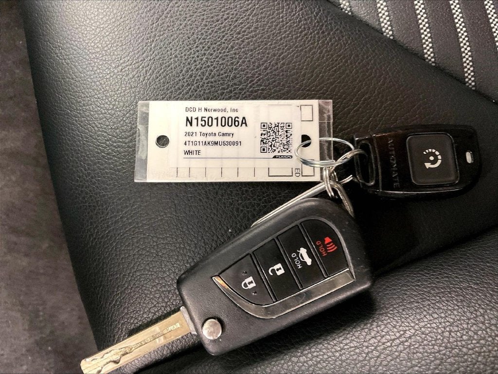 2021 Toyota Camry SE