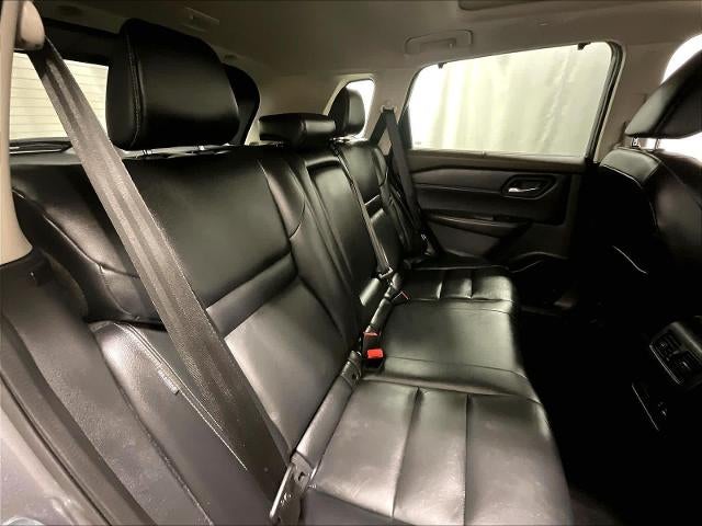 2022 Nissan Rogue AWD SL