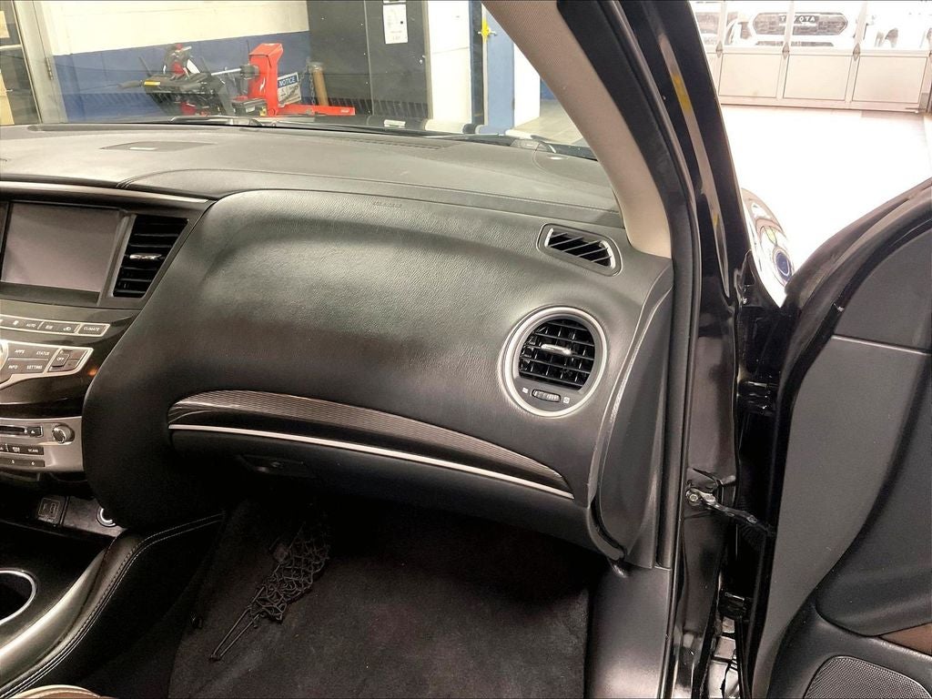 2019 INFINITI QX60 LUXE