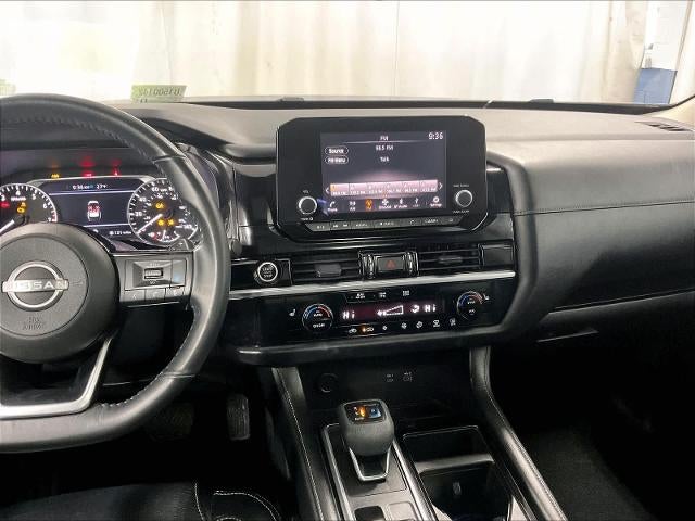 2022 Nissan Pathfinder SV 4WD