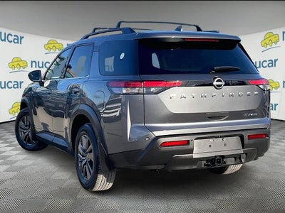 2022 Nissan Pathfinder SV 4WD