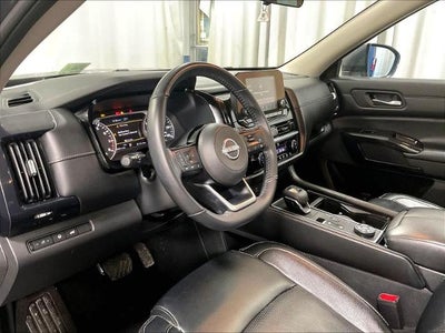 2022 Nissan Pathfinder SV 4WD