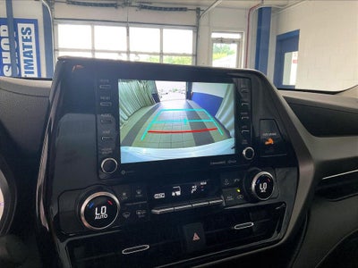 2022 Toyota Highlander LE