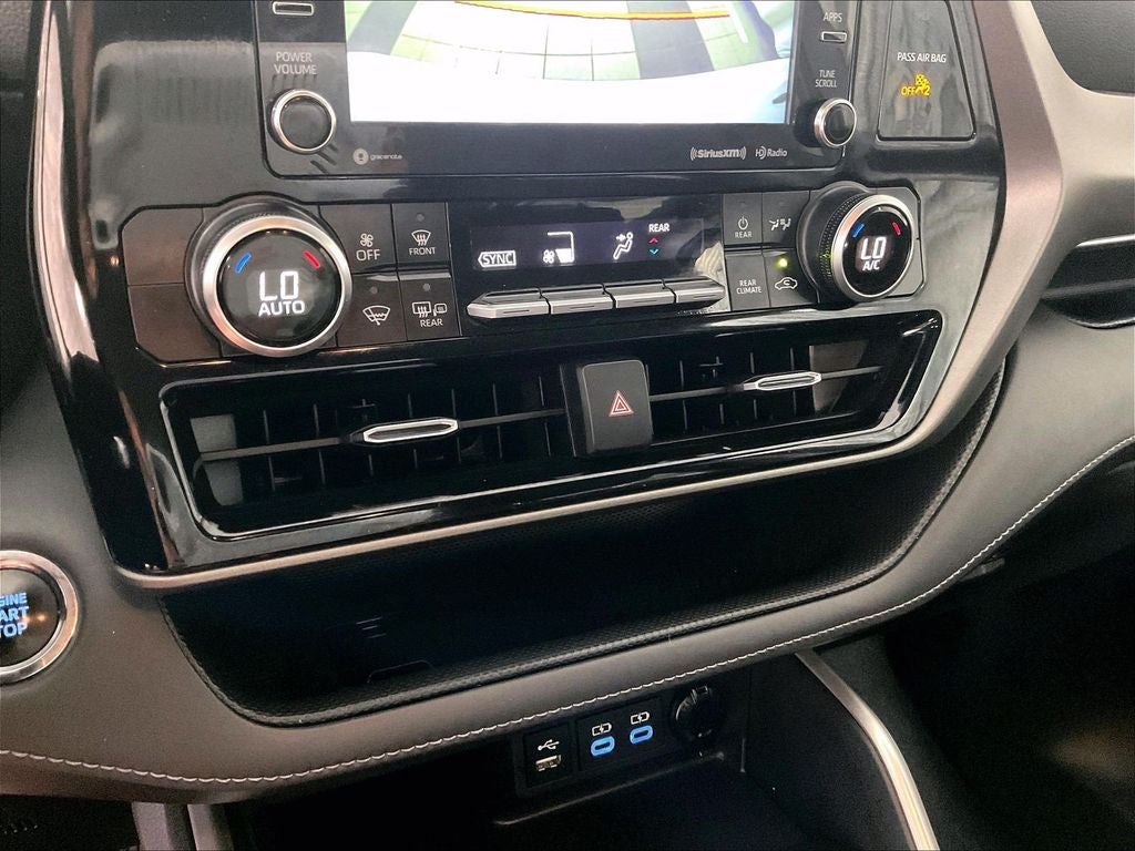 2022 Toyota Highlander LE