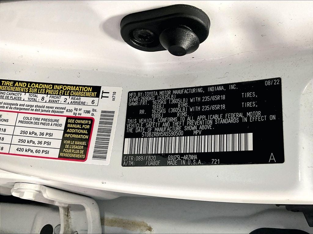 2022 Toyota Highlander LE