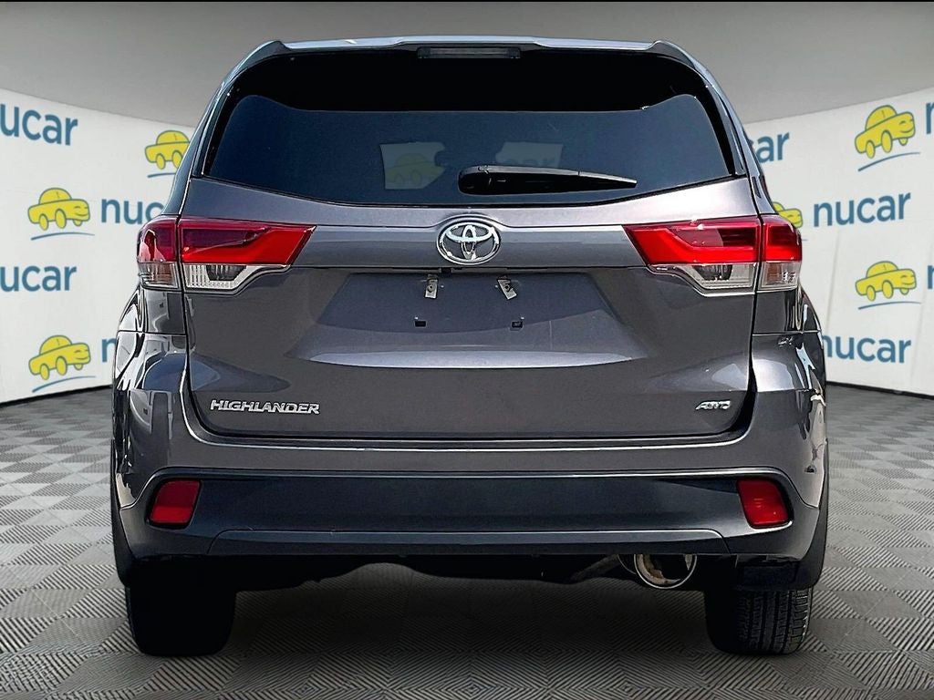 2019 Toyota Highlander LE