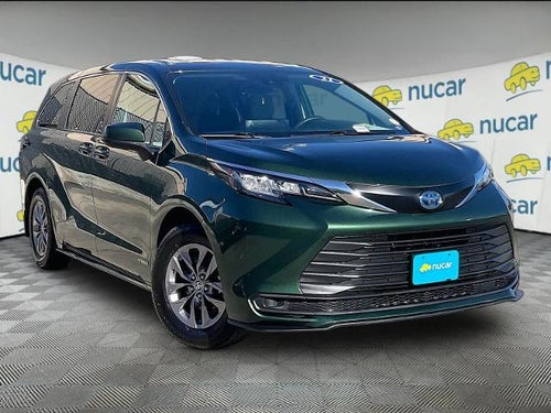2021 Toyota Sienna LE AWD 8-Passenger (Natl)
