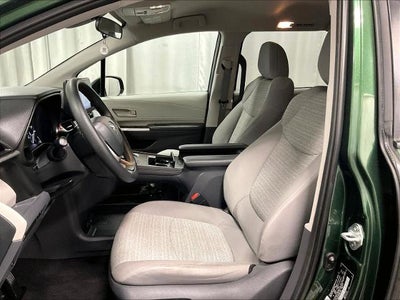 2021 Toyota Sienna LE AWD 8-Passenger (Natl)