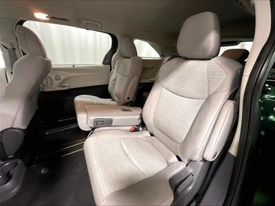 2021 Toyota Sienna LE AWD 8-Passenger (Natl)