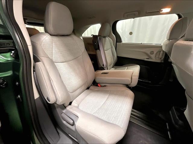 2021 Toyota Sienna LE AWD 8-Passenger (Natl)