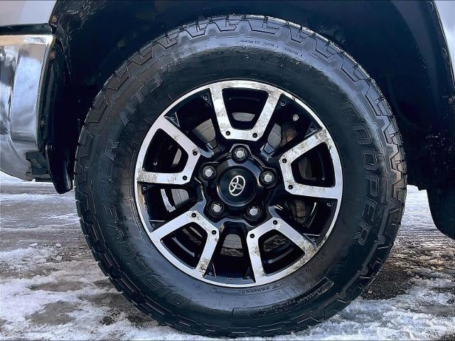 2016 Toyota Tundra 4WD Truck 4WD Double Cab Standard Bed 5.7L V8 Limited (Natl)