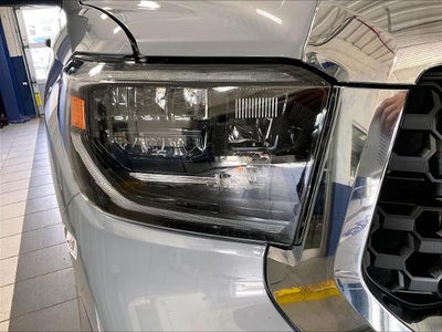 2021 Toyota Tundra 4WD 4WD SR5 CrewMax 5.5' Bed 5.7L (SE)