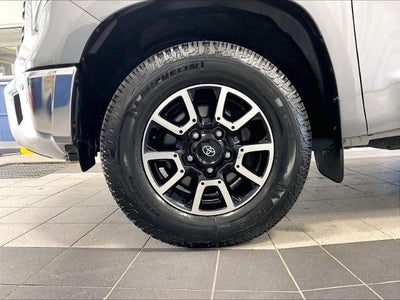 2021 Toyota Tundra 4WD 4WD SR5 CrewMax 5.5' Bed 5.7L (SE)