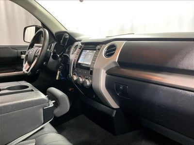 2017 Toyota Tundra 4WD 4WD SR5 Double Cab 6.5' Bed 4.6L (Natl)