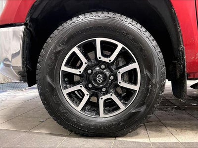 2017 Toyota Tundra 4WD 4WD SR5 Double Cab 6.5' Bed 4.6L (Natl)