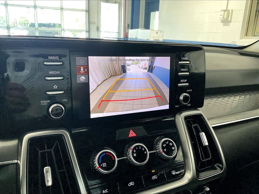 2023 Kia Sorento LX