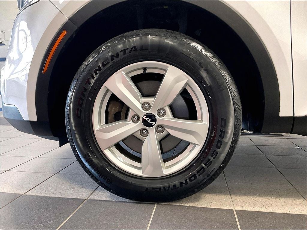 2023 Kia Sorento LX